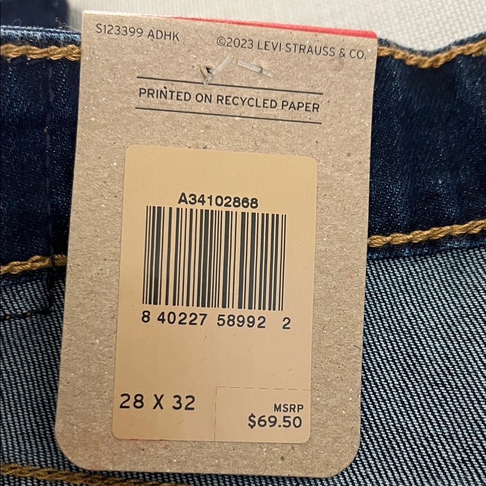 Levi's 726 Jeans Women's flare Leg high rise size 28x32. New. - Picture 11 of 14